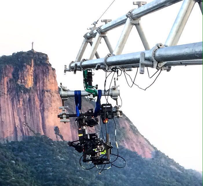 GIRAFA WN - C - CAMERA.jpg